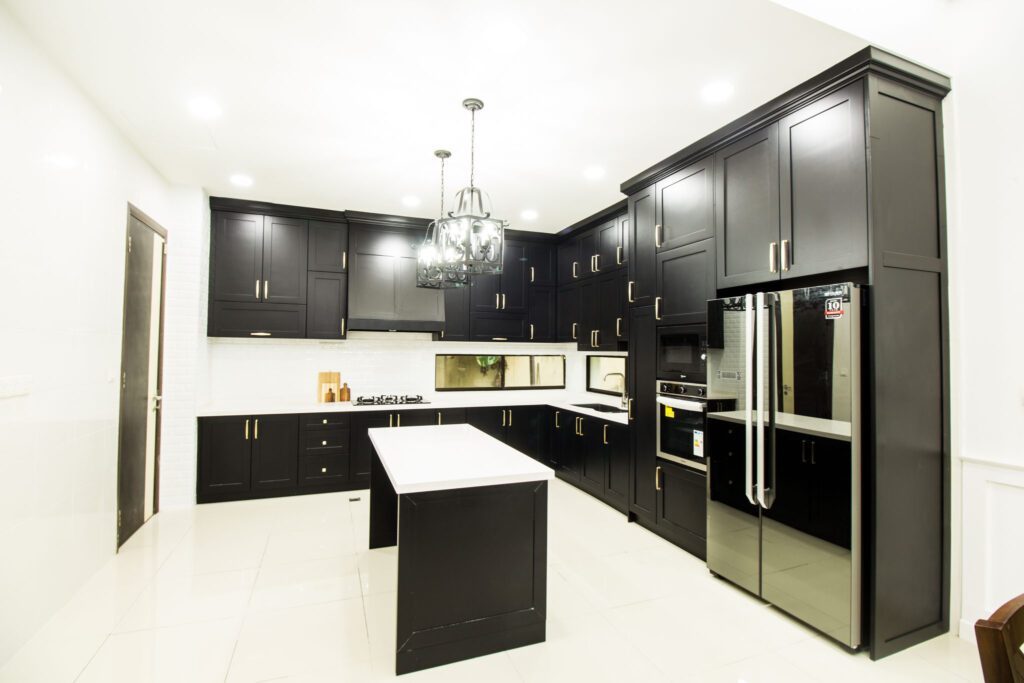 Taman-Topika-Solid-Nyatoh-Black-09